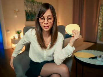 newchloe18's chat room