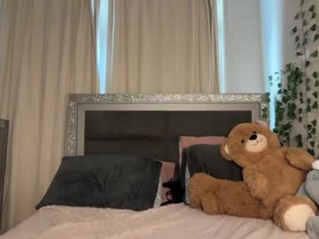 sophiasecretsx's chat room