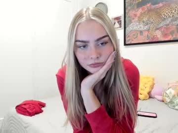 ariah_is_blonde's chat room