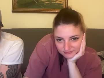 sexycouple41110's chat room