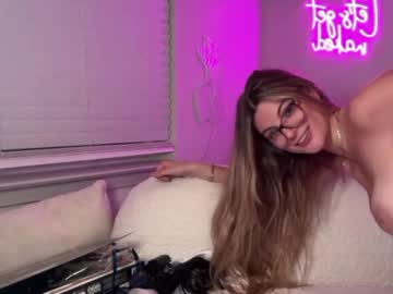 therosiecheeks's chat room