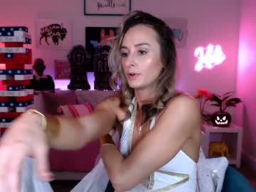 holihurricane's chat room