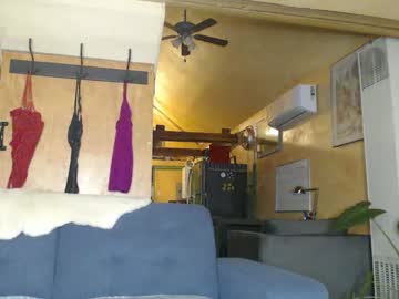 kimberlyfaysantana's chat room