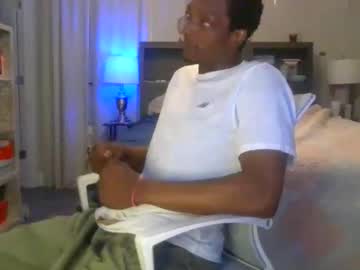 popoutmama's chat room