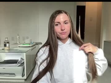 laylahlaylah1's chat room