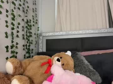 sophiasecretsx's chat room