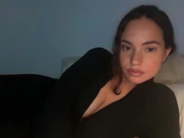 pollyyypocket's chat room