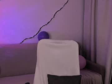 leilalafleur_'s chat room