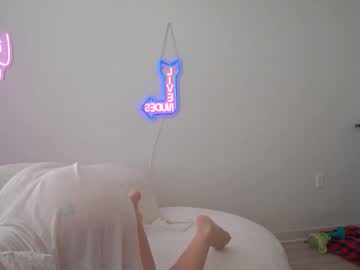 therosiecheeks's chat room