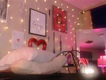 milf_lacey's chat room