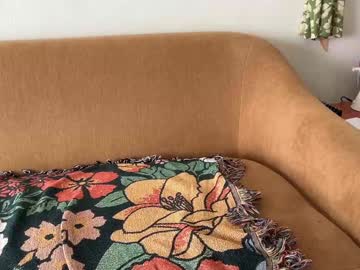 pretendlunch's chat room