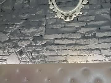 vixvixenn's chat room