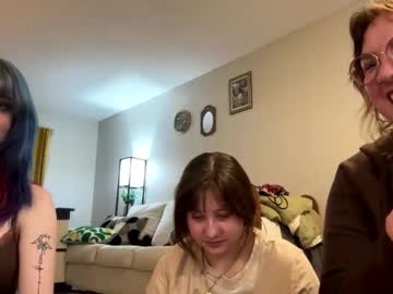 thewildwildwest's chat room