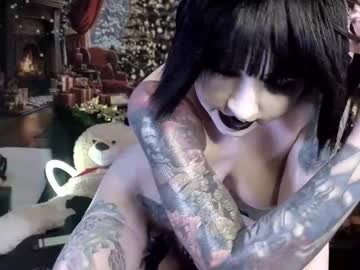 ivey_strigoi's chat room