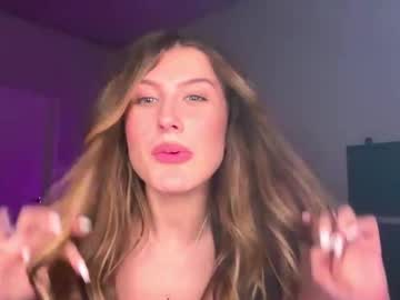 briadominick's chat room