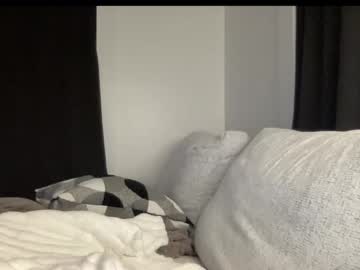 laylahlaylah1's chat room