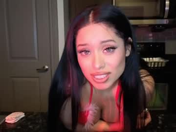 amaya_floress's chat room