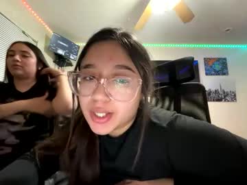 sexylatina22493587's chat room