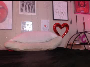 milf_lacey's chat room