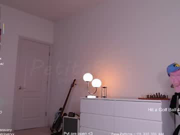 petitebrat's chat room