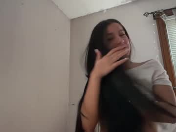 minahoneyy38's chat room