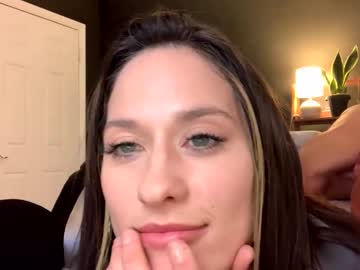 aliciacolette123's chat room