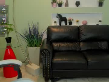 michafox's chat room