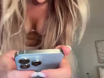 juliaabrooks's chat room