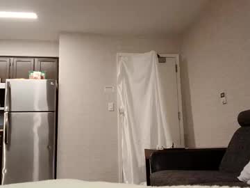 kibrombariu45's chat room