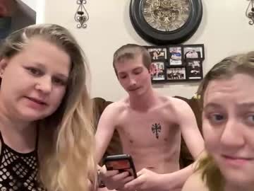 fall_flowers96's chat room