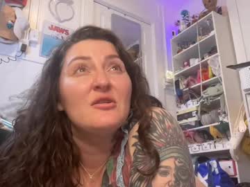 twerkingelle's chat room