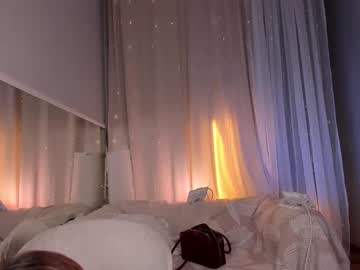 honeymoann's chat room