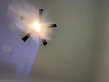 ella_ella_ella_ay's chat room