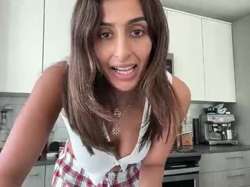 camiliakxoxo's chat room