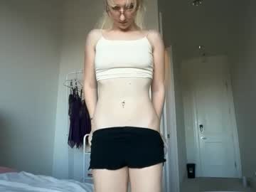 lilybrown07's chat room