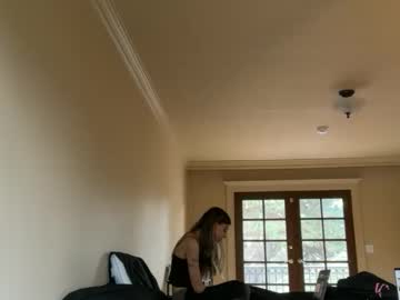 chloeros3e's chat room