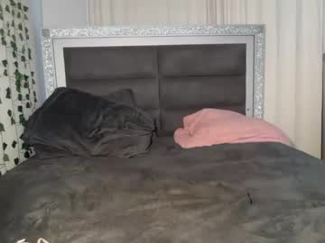 sophiasecretsx's chat room