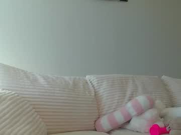 emilyybarely's chat room