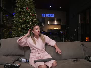 blondefoxsilverfox's chat room