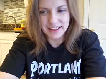 tinywithtiddies's chat room