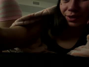 petitelatinamama's chat room