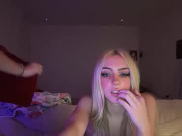 chloeros3e's chat room