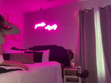 brielledaviss's chat room