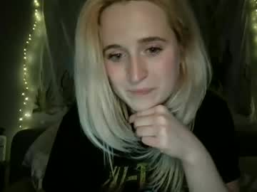 msclairewhatever's chat room
