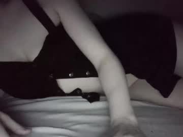 missflood's chat room