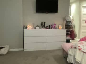 allymaeeee's chat room