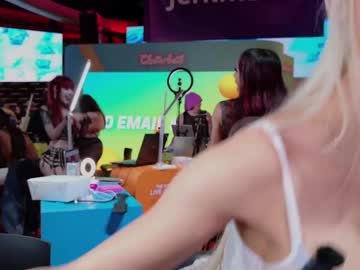 bunnydollstella's chat room