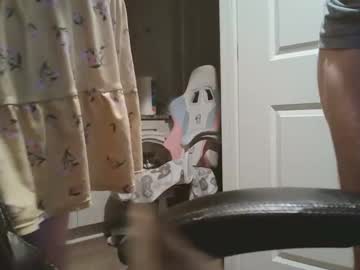 mr_bradley2000's chat room