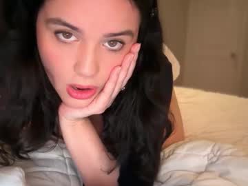 mauve_apple's chat room