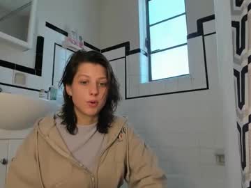 babywolfies's chat room